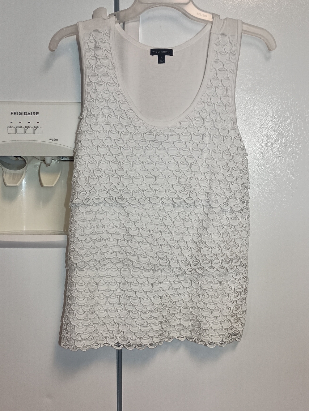 Willi Smith White Textured Scallop Overlay Tank
